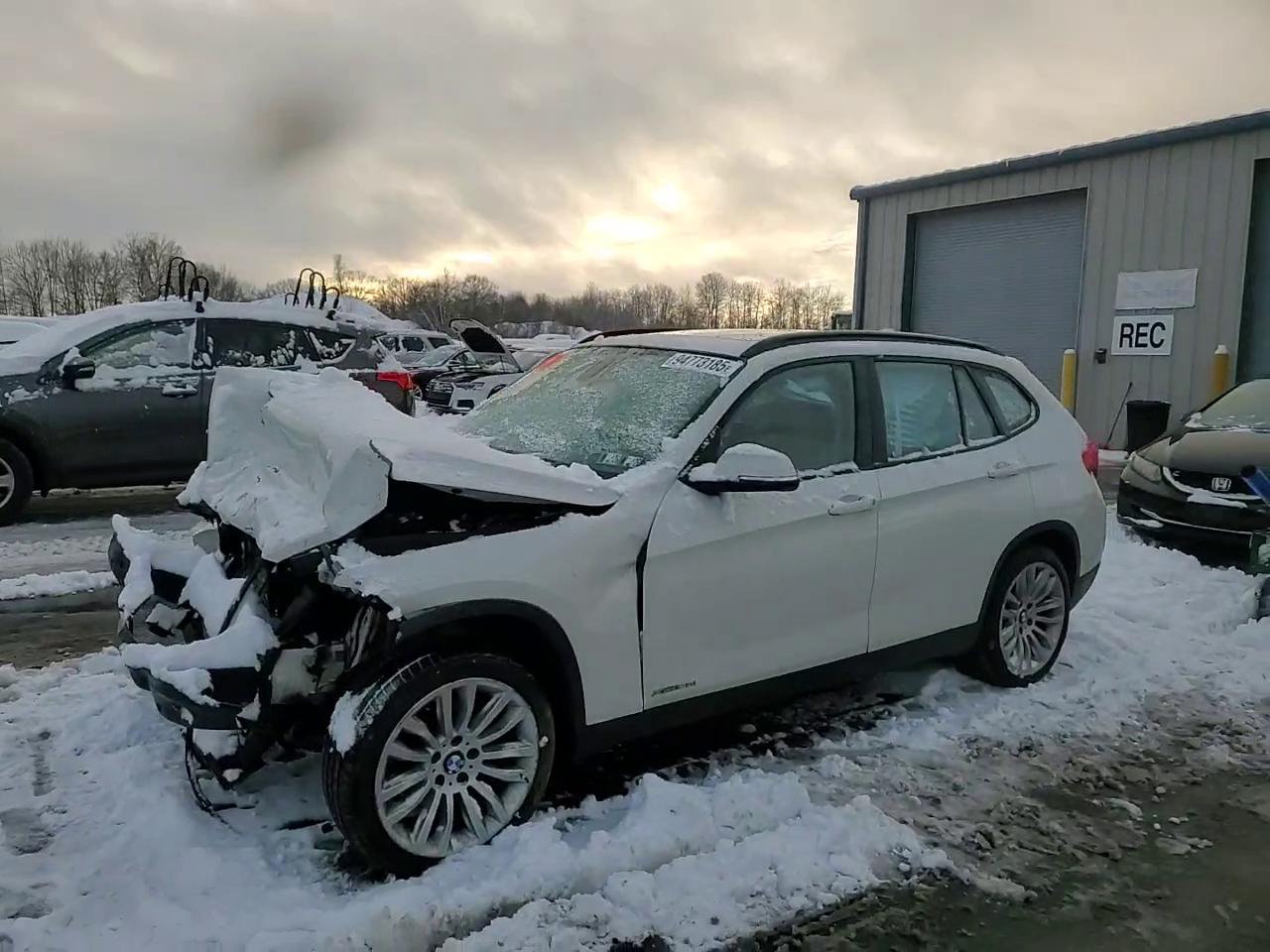 Фото: WBAVL1C50EVY18605