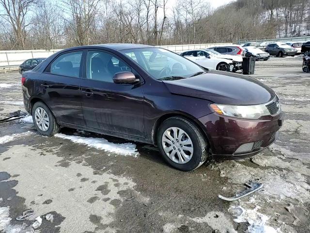 2011 Kia Forte Ex VIN: KNAFU4A27B5399742 Lot: 95564745