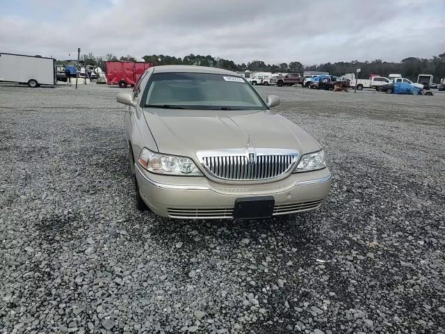 2009 Lincoln Town Car Signature Limited VIN: 2LNHM82VX9X636627 Lot: 94522325