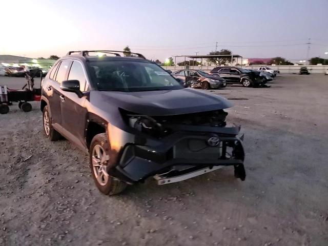 2024 Toyota Rav4 Le VIN: 2T3MWRFV3RW187167 Lot: 94927805