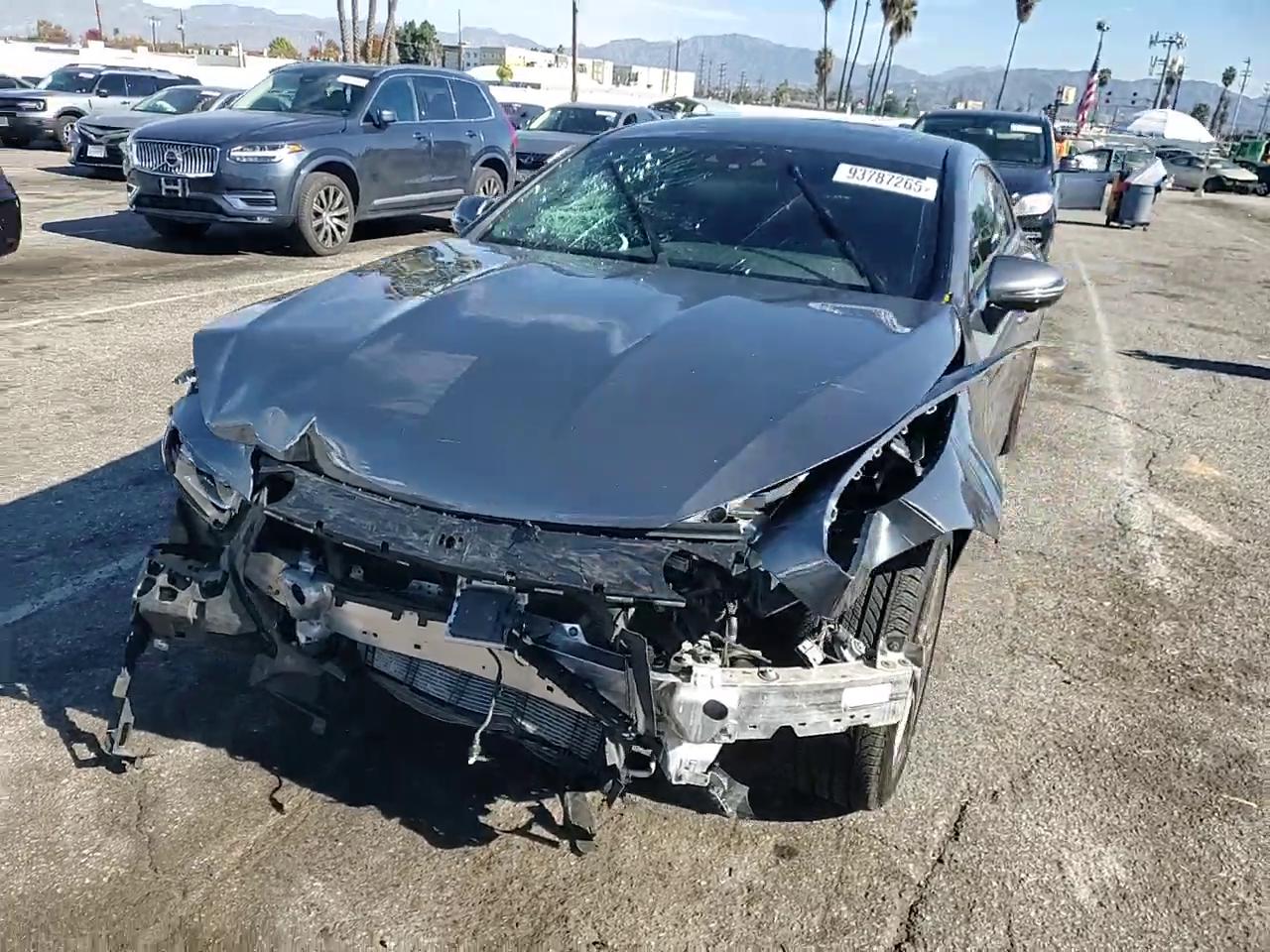 Фото: W1K2J5JB7MA094564