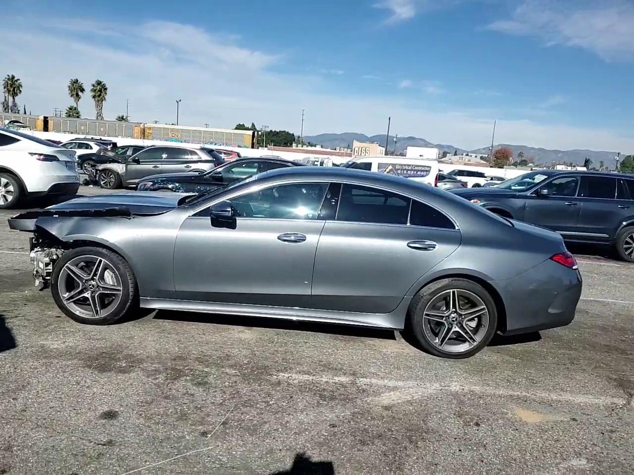 Фото: W1K2J5JB7MA094564