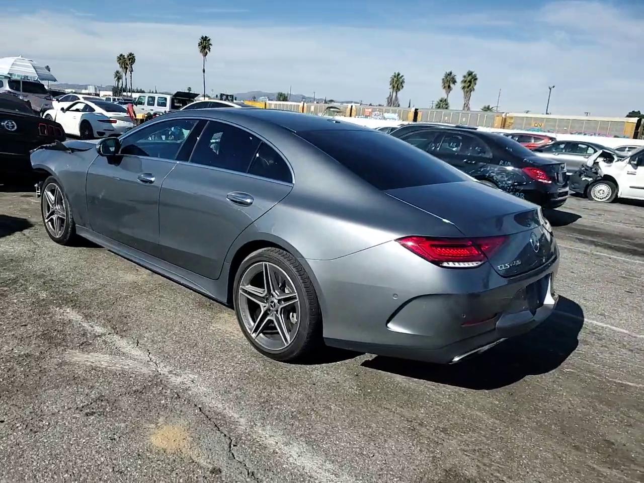 Фото: W1K2J5JB7MA094564