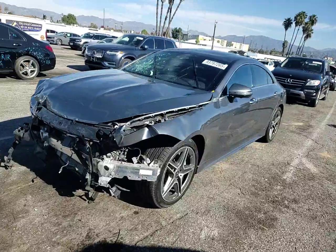 Фото: W1K2J5JB7MA094564