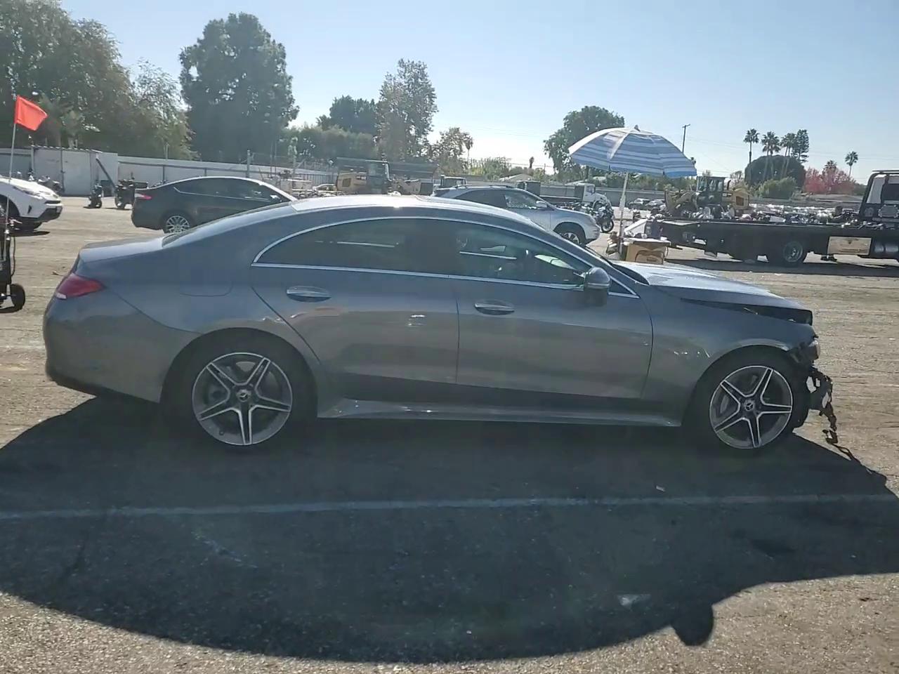 Фото: W1K2J5JB7MA094564