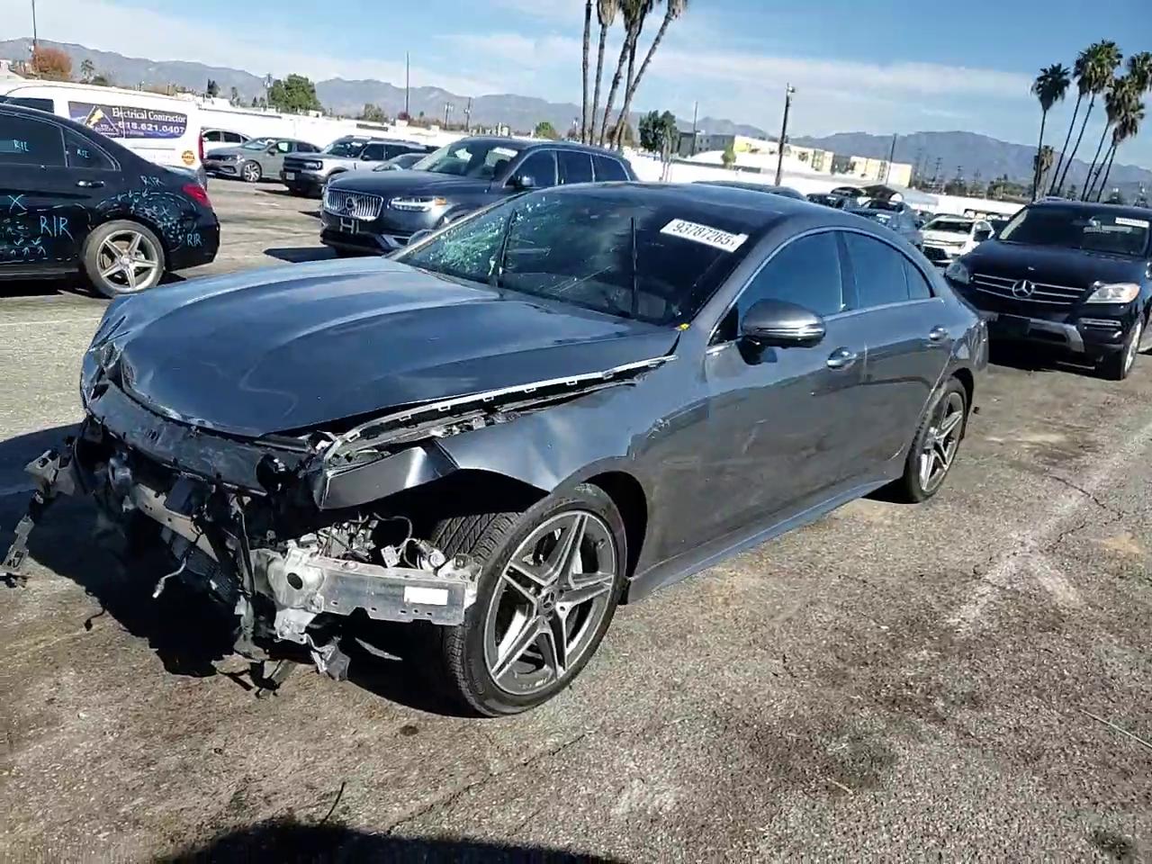 Фото: W1K2J5JB7MA094564