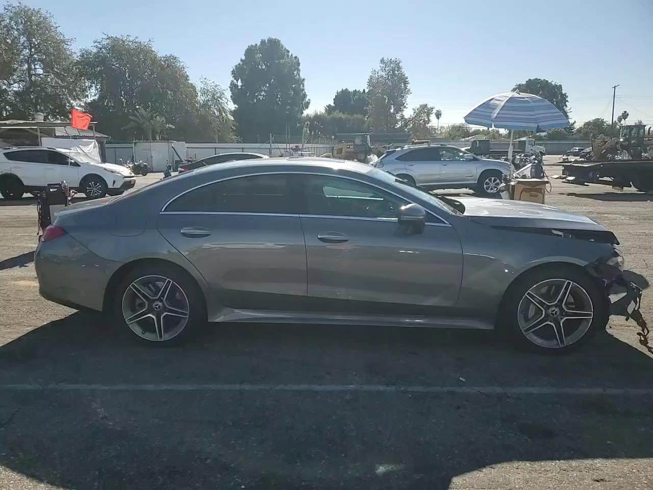 Фото: W1K2J5JB7MA094564