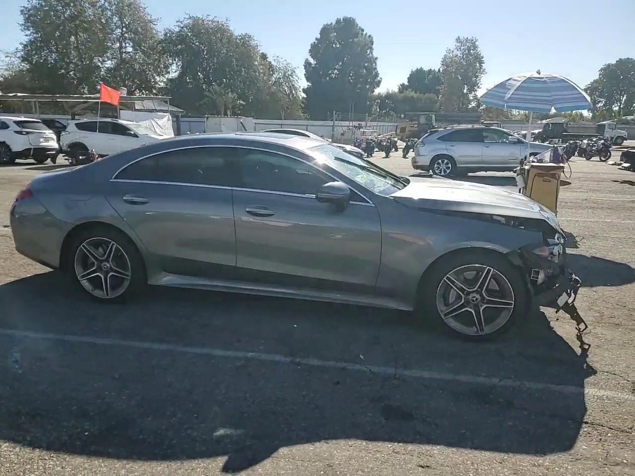 Фото: W1K2J5JB7MA094564