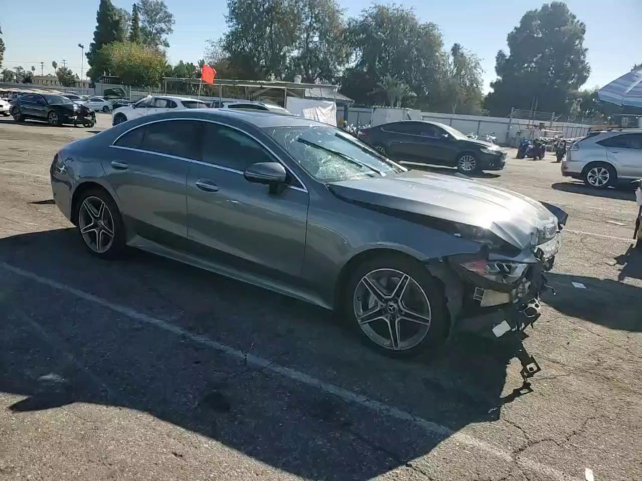 Фото: W1K2J5JB7MA094564