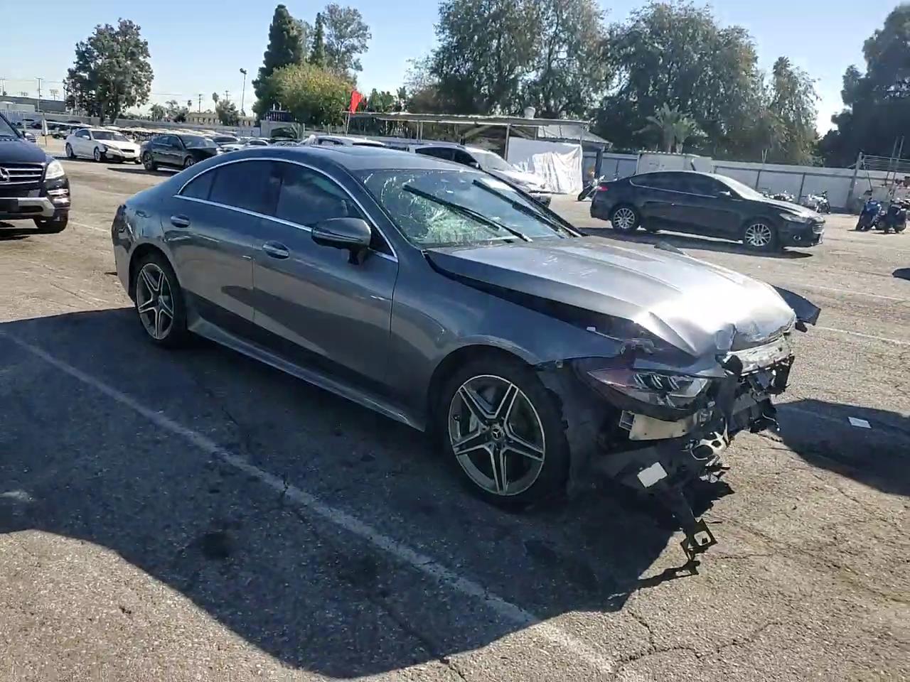 Фото: W1K2J5JB7MA094564