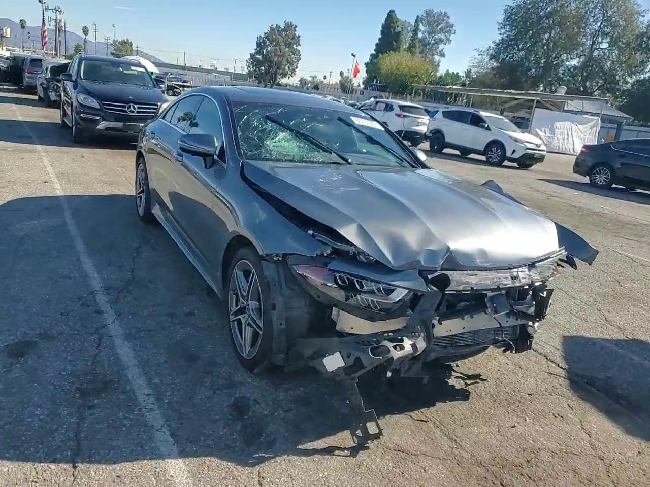 Фото: W1K2J5JB7MA094564