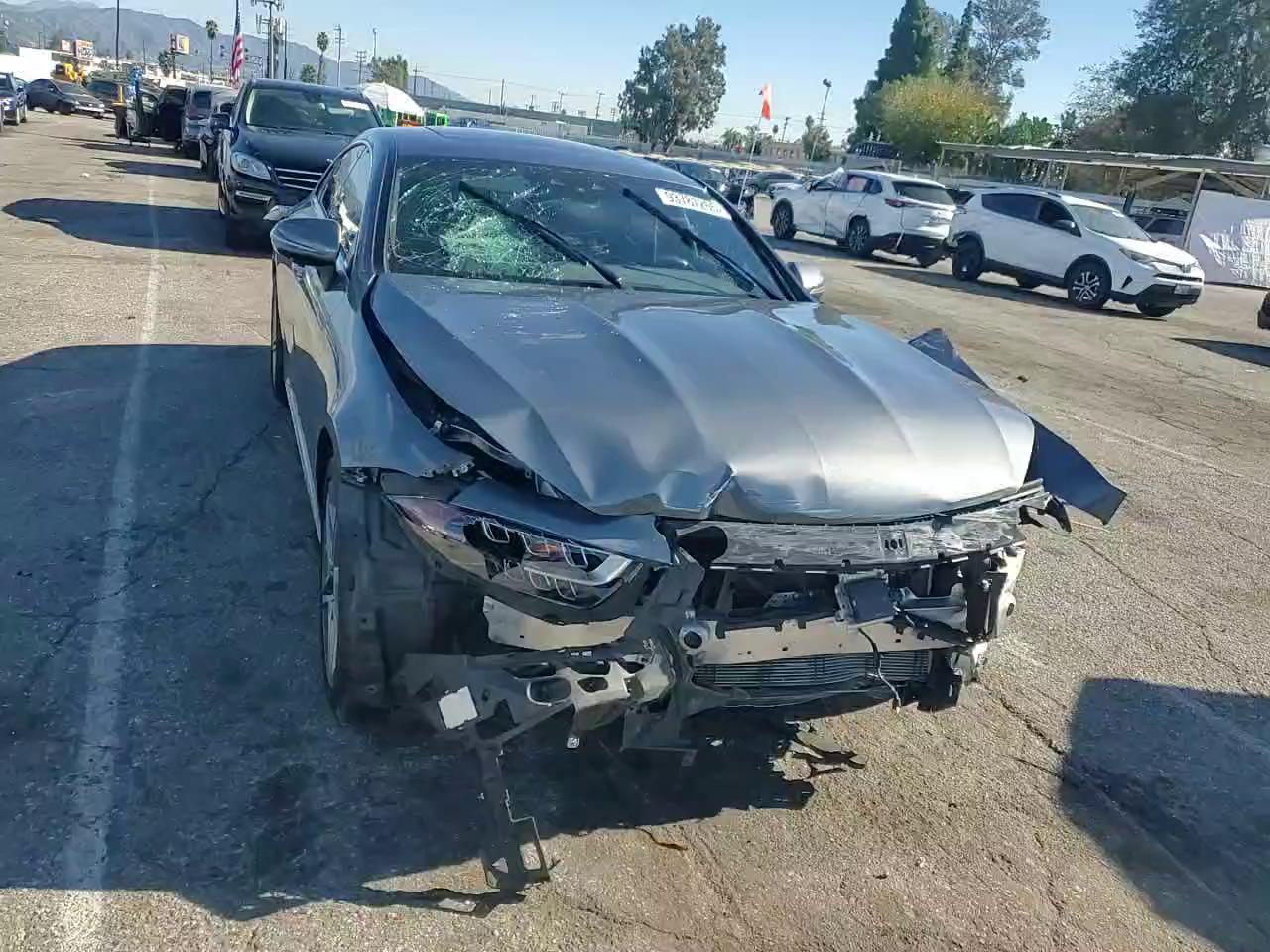 Фото: W1K2J5JB7MA094564