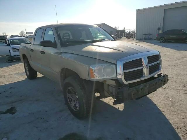 2005 Dodge Dakota Quad Slt VIN: 1D7HW48K05S149749 Lot: 95677655