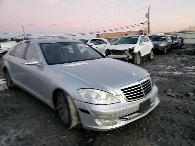 2007 Mercedes-Benz S 550 4Matic VIN: WDDNG86XX7A118409 Lot: 95304465