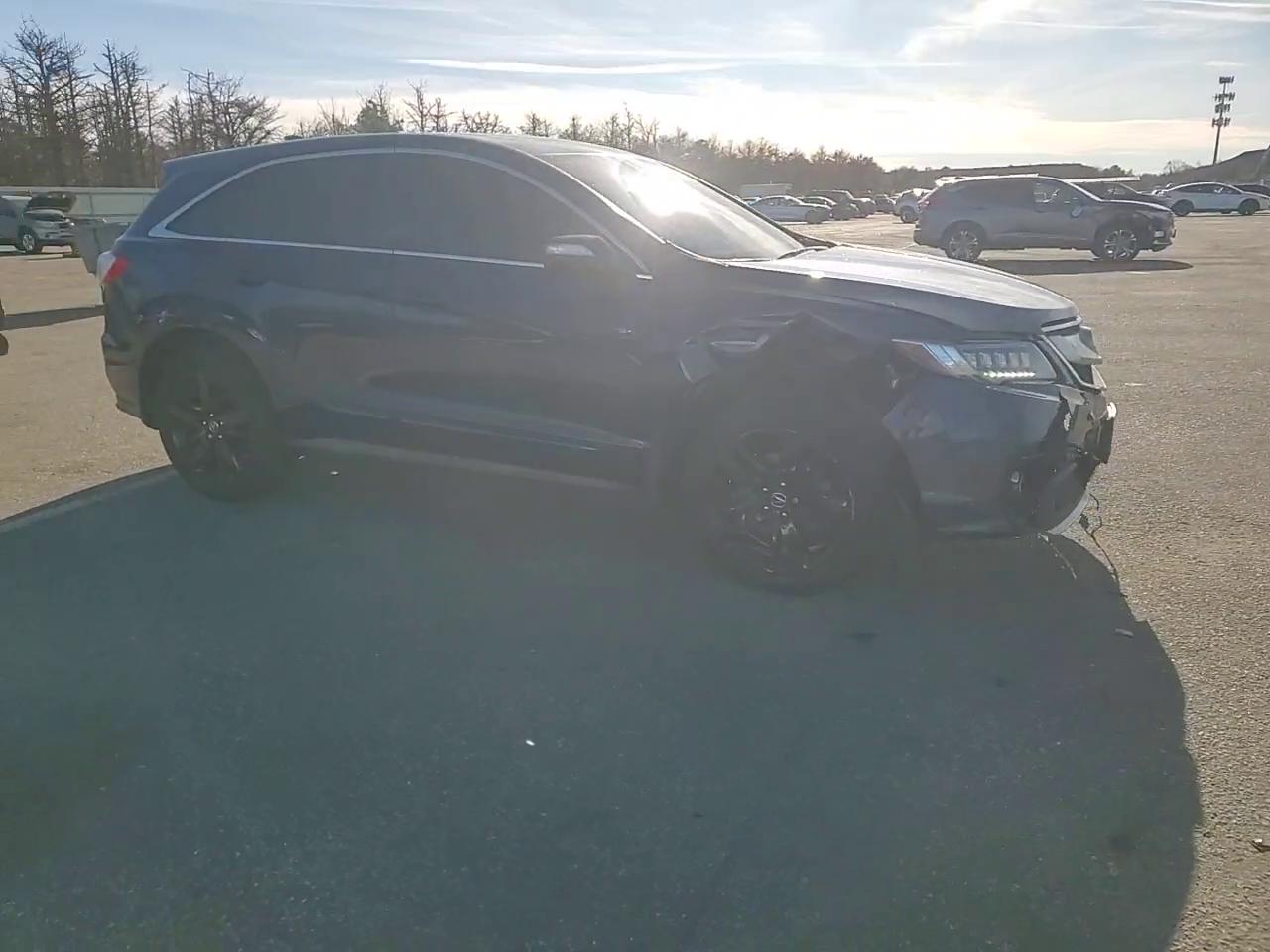 Фото: 5J8TB4H74GL011688