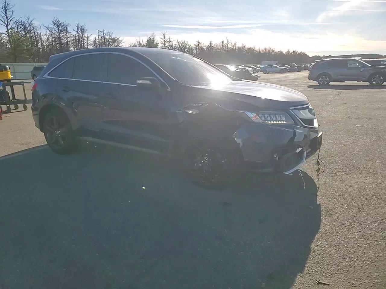 Фото: 5J8TB4H74GL011688