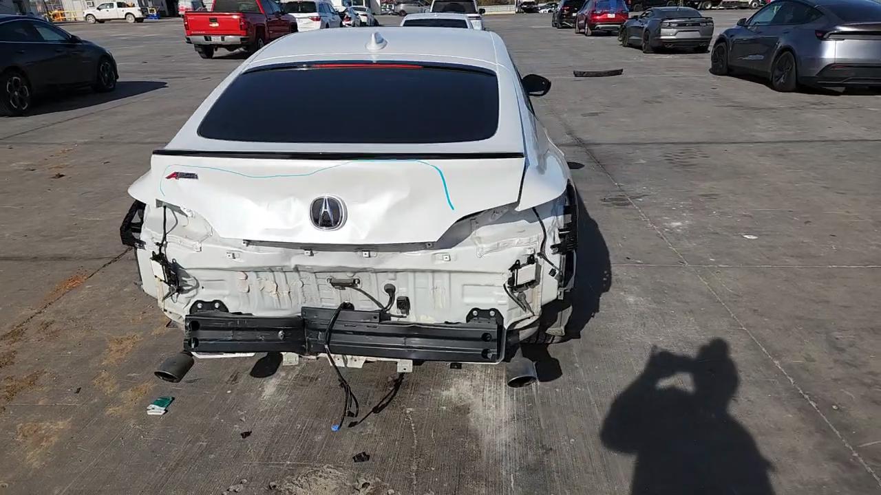 Фото: 19UDE4H35PA011350