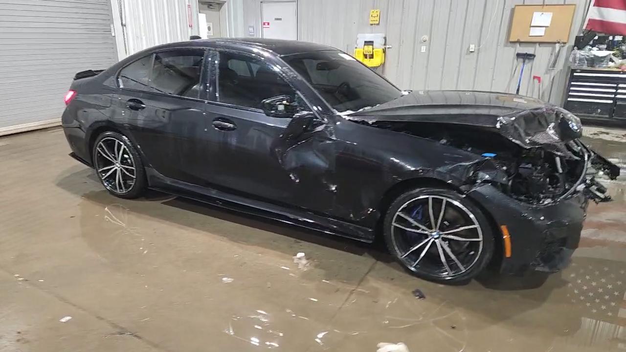 Фото: 3MW5U9J03N8C32289