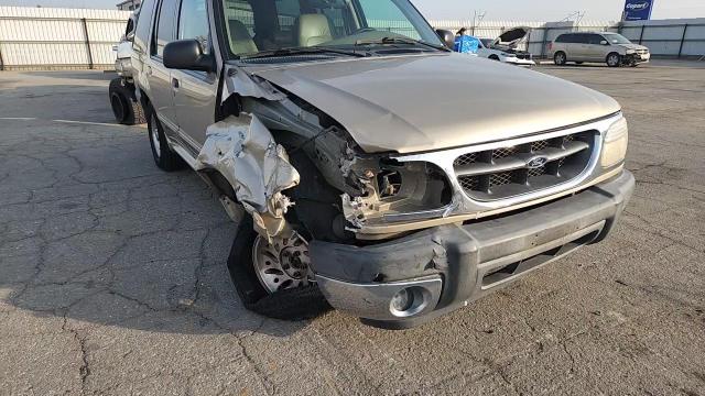 2000 Ford Explorer Xlt VIN: 1FMZU73E3YUA53996 Lot: 93788125