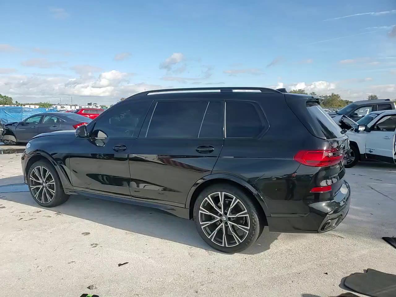 Фото: 5UXCW2C04L9C52578