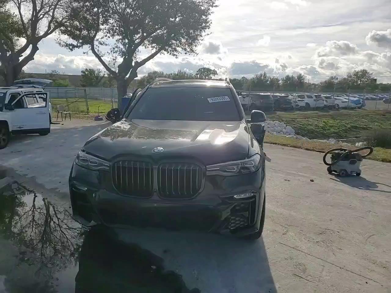 Фото: 5UXCW2C04L9C52578