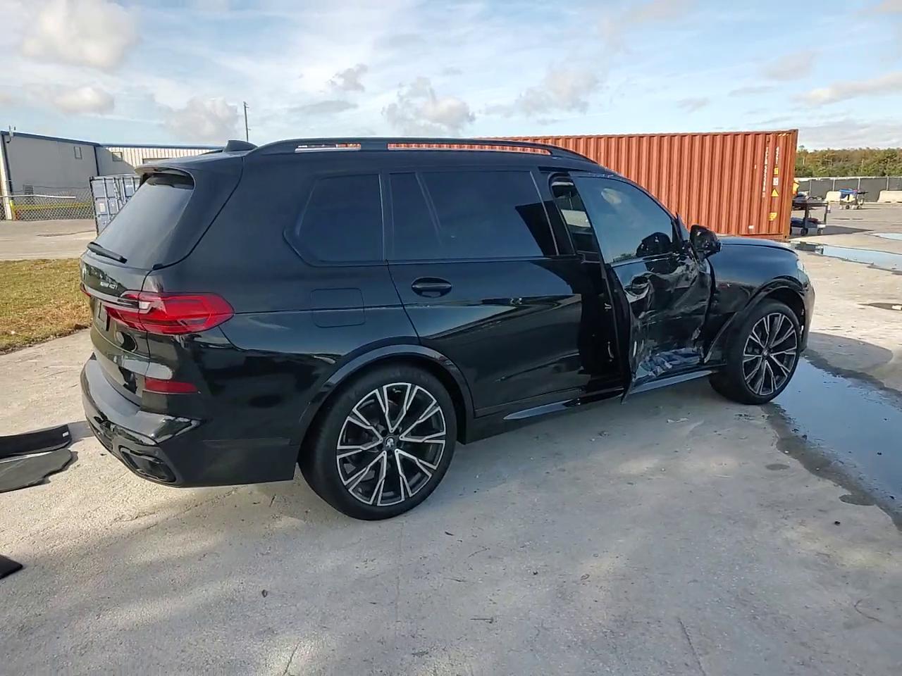 Фото: 5UXCW2C04L9C52578