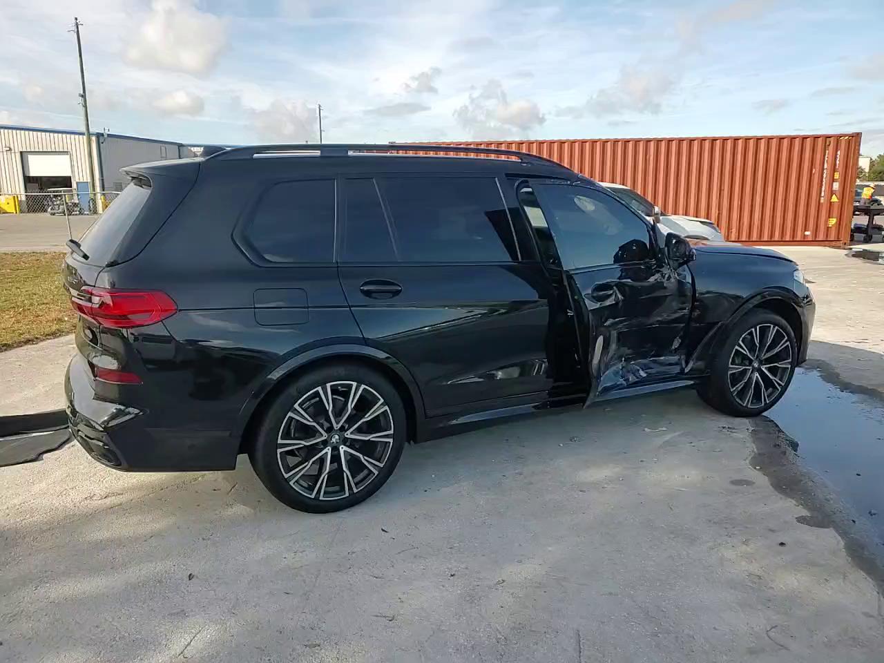 Фото: 5UXCW2C04L9C52578