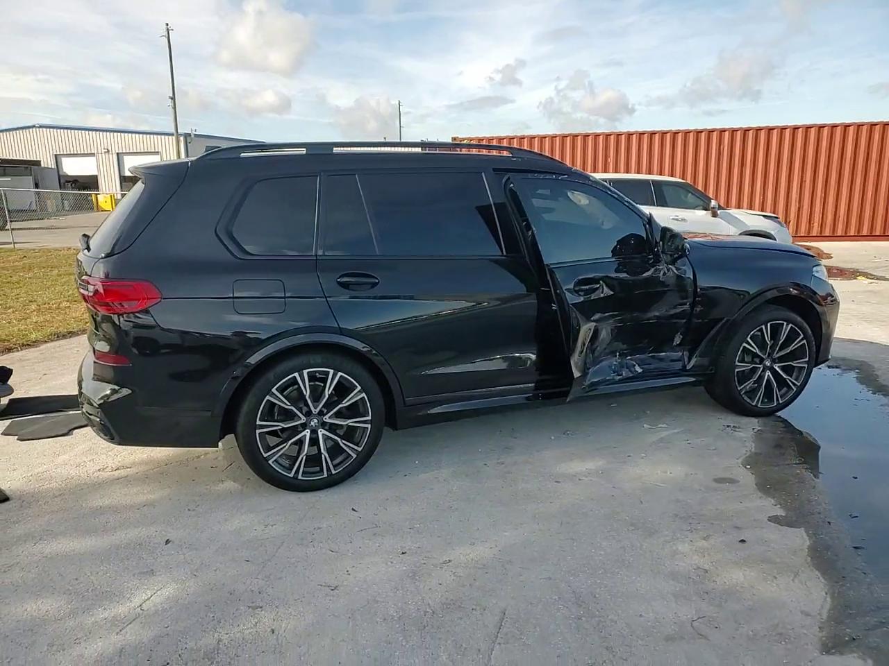 Фото: 5UXCW2C04L9C52578