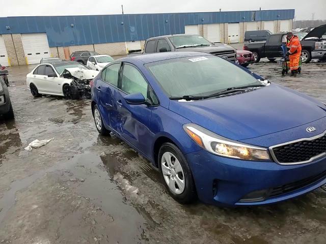 2017 Kia Forte Lx VIN: 3KPFK4A73HE126346 Lot: 95707095