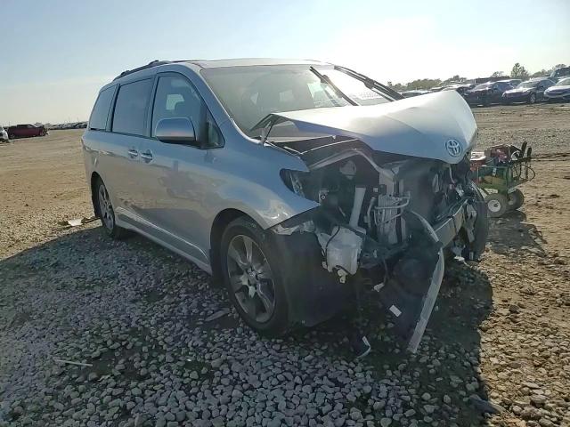 2016 Toyota Sienna Se VIN: 5TDXK3DC2GS723337 Lot: 95639005