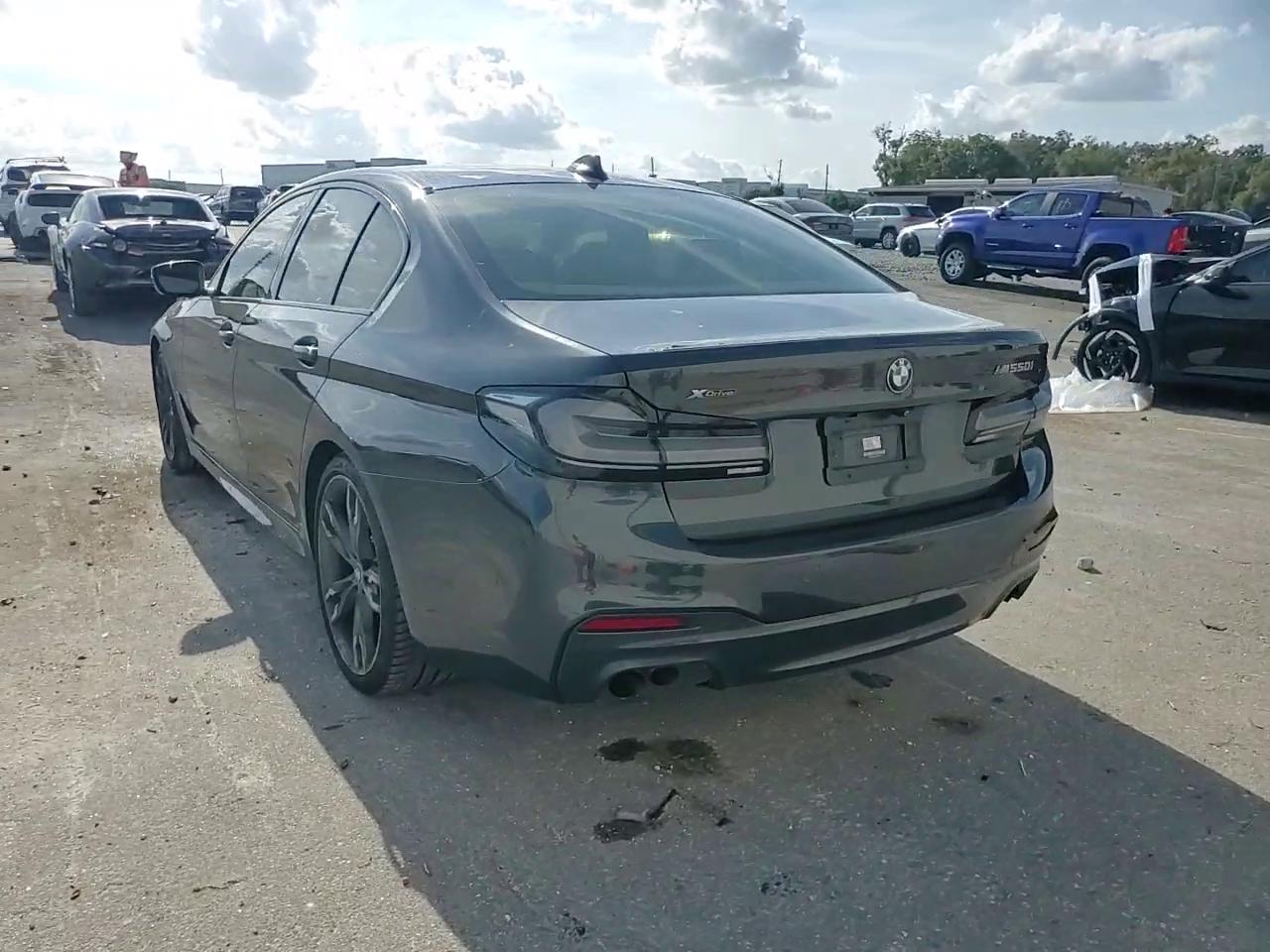 Фото: WBAJS7C03LCE13617