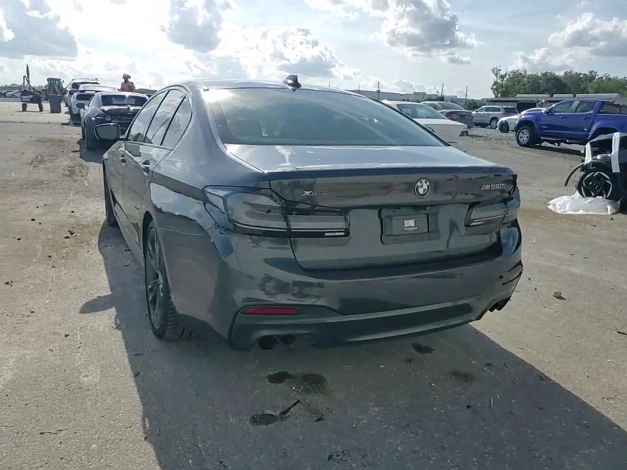 Фото: WBAJS7C03LCE13617