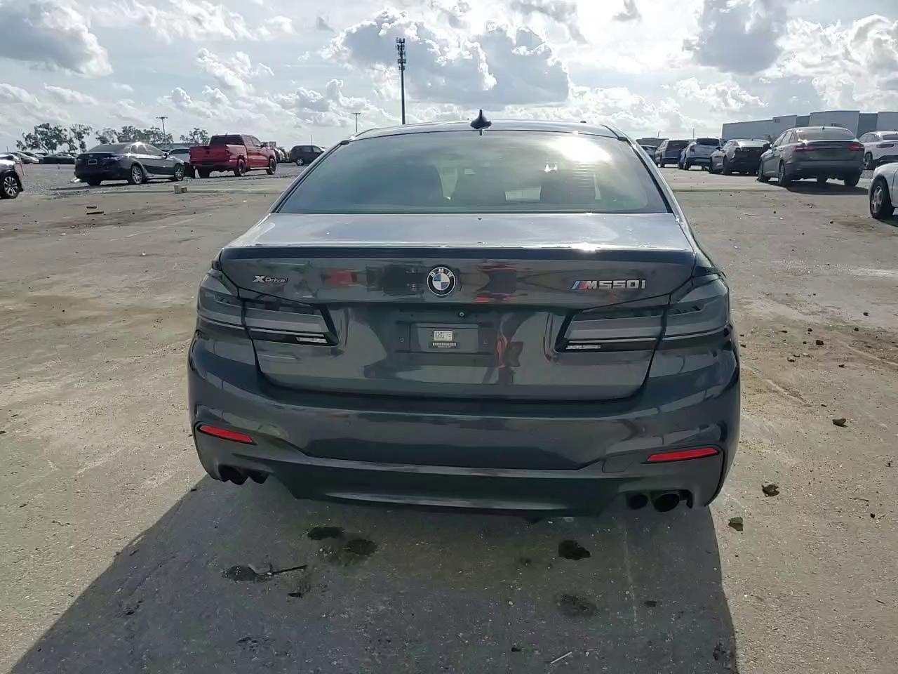 Фото: WBAJS7C03LCE13617