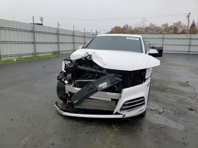 2018 Audi Sq5 Premium Plus VIN: WA1A4AFY3J2166556 Lot: 95715265