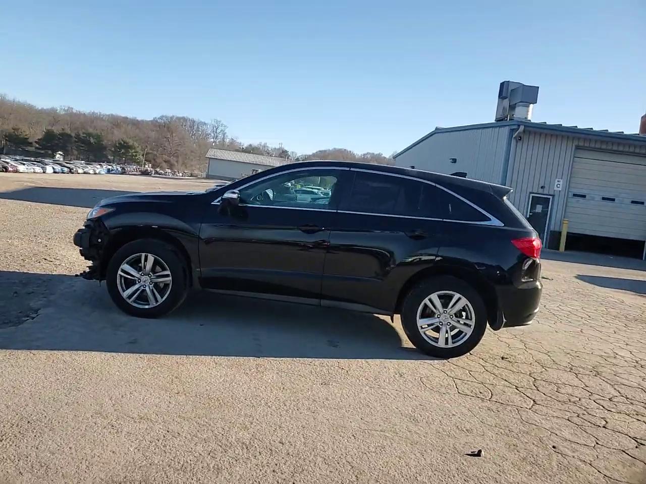 Фото: 5J8TB4H51FL028770