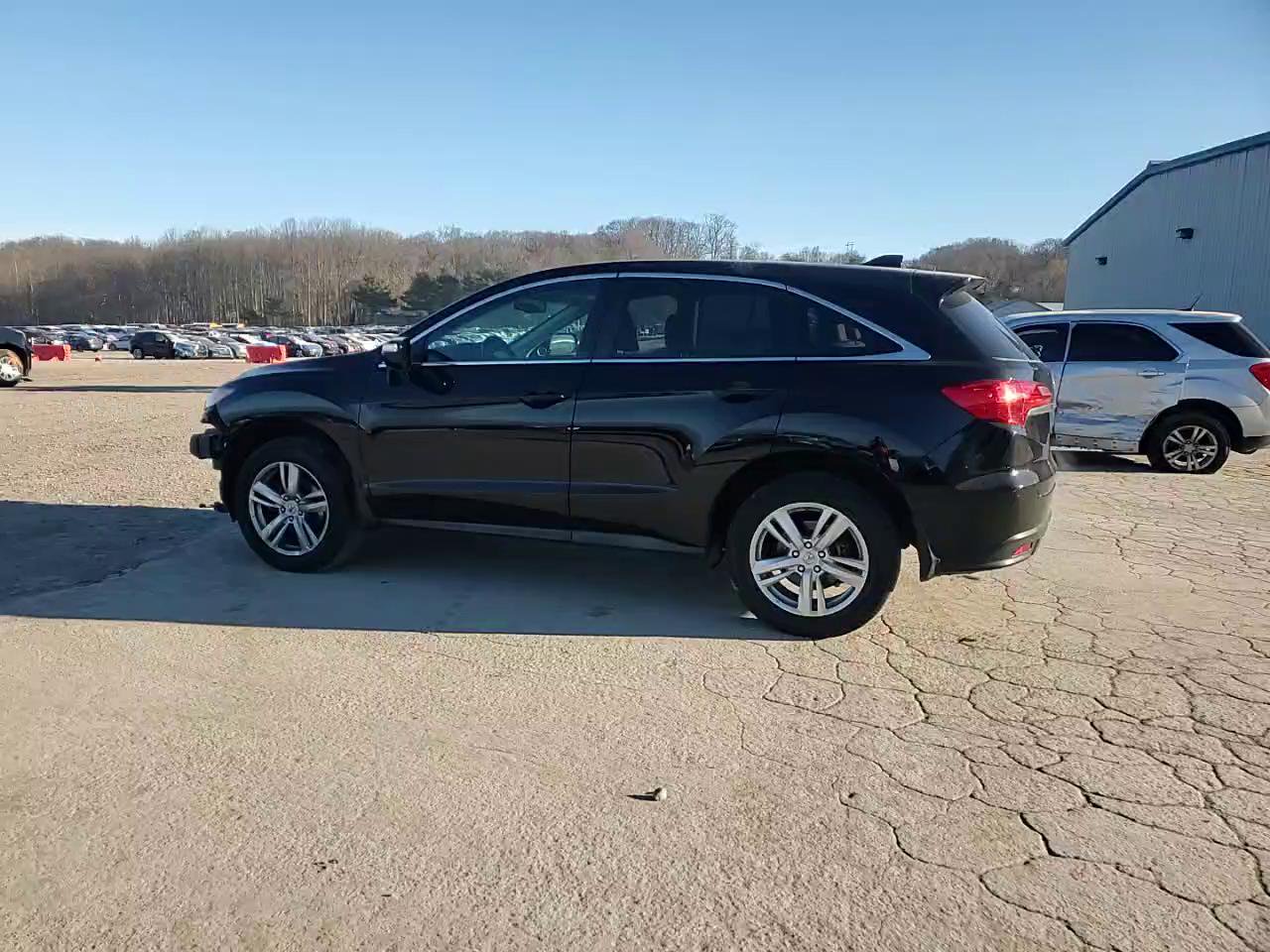 Фото: 5J8TB4H51FL028770