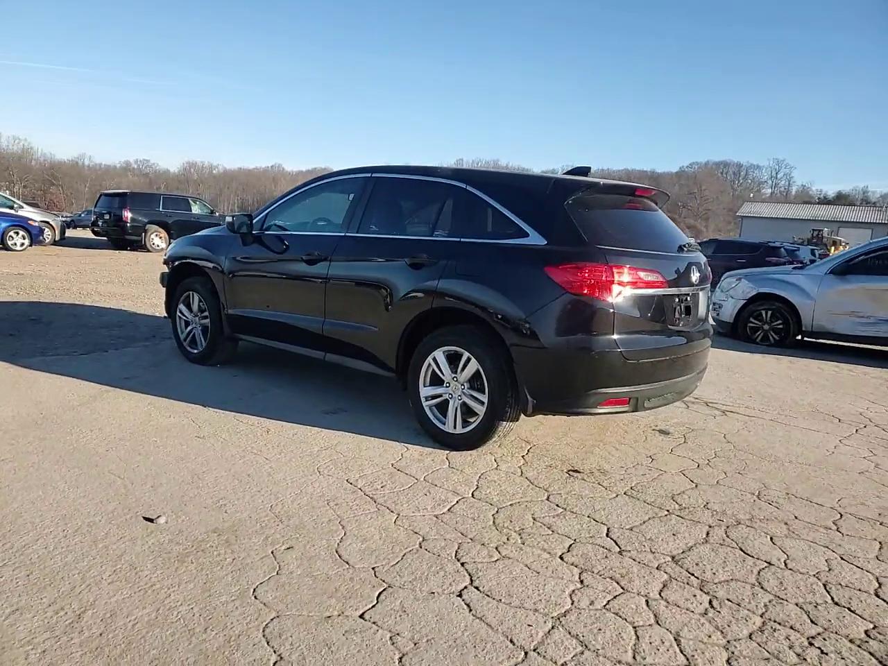 Фото: 5J8TB4H51FL028770