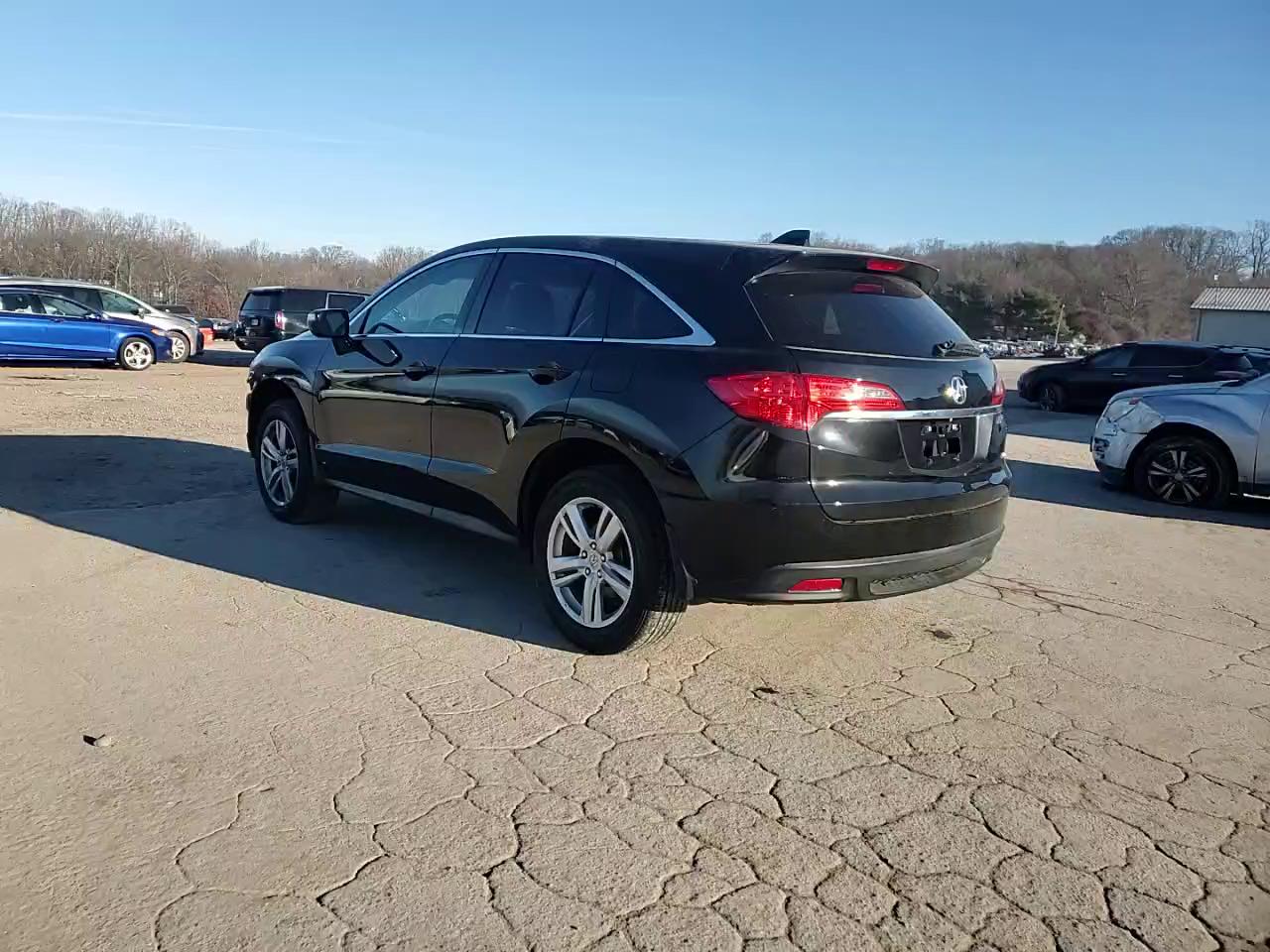 Фото: 5J8TB4H51FL028770