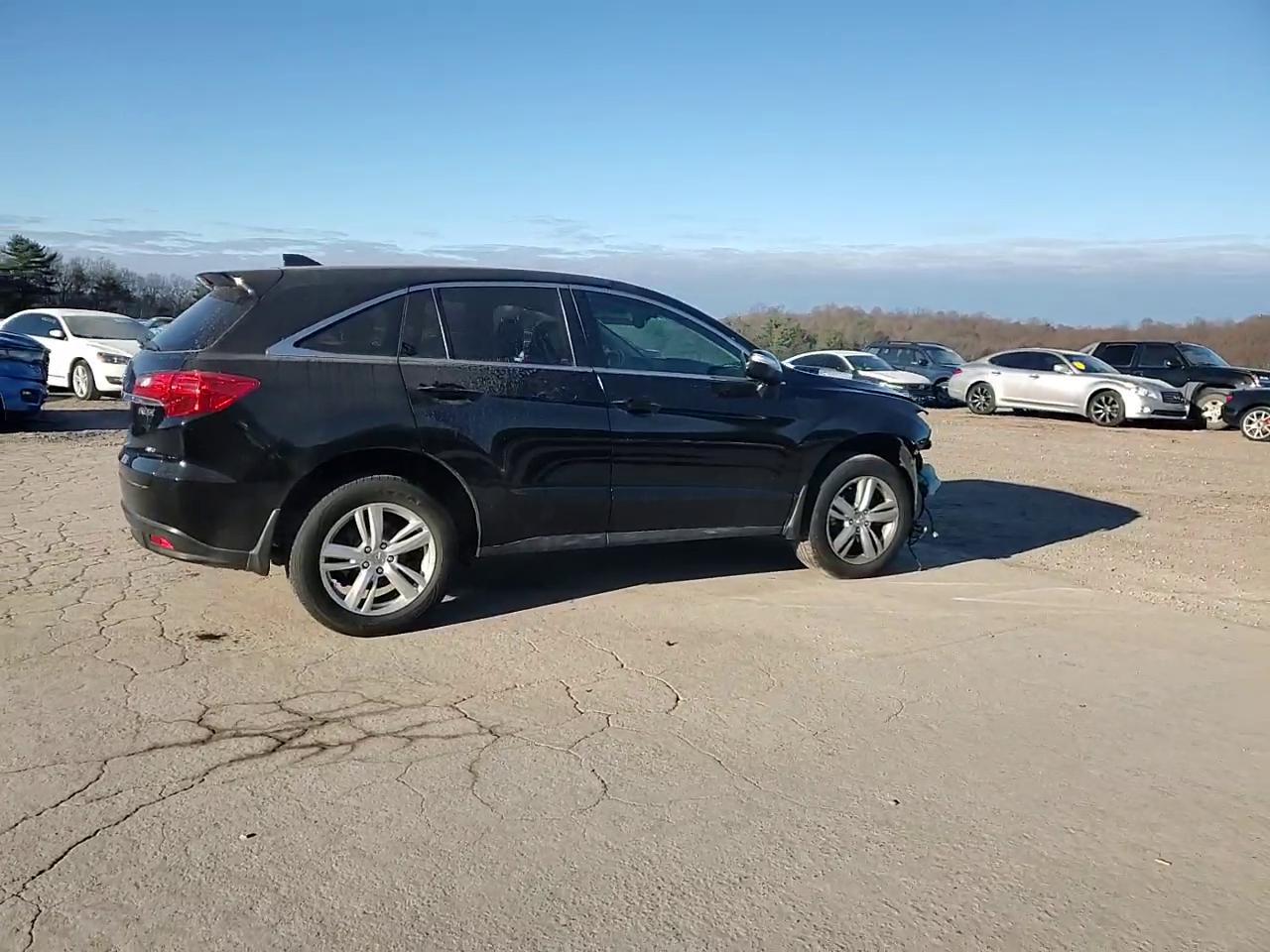 Фото: 5J8TB4H51FL028770