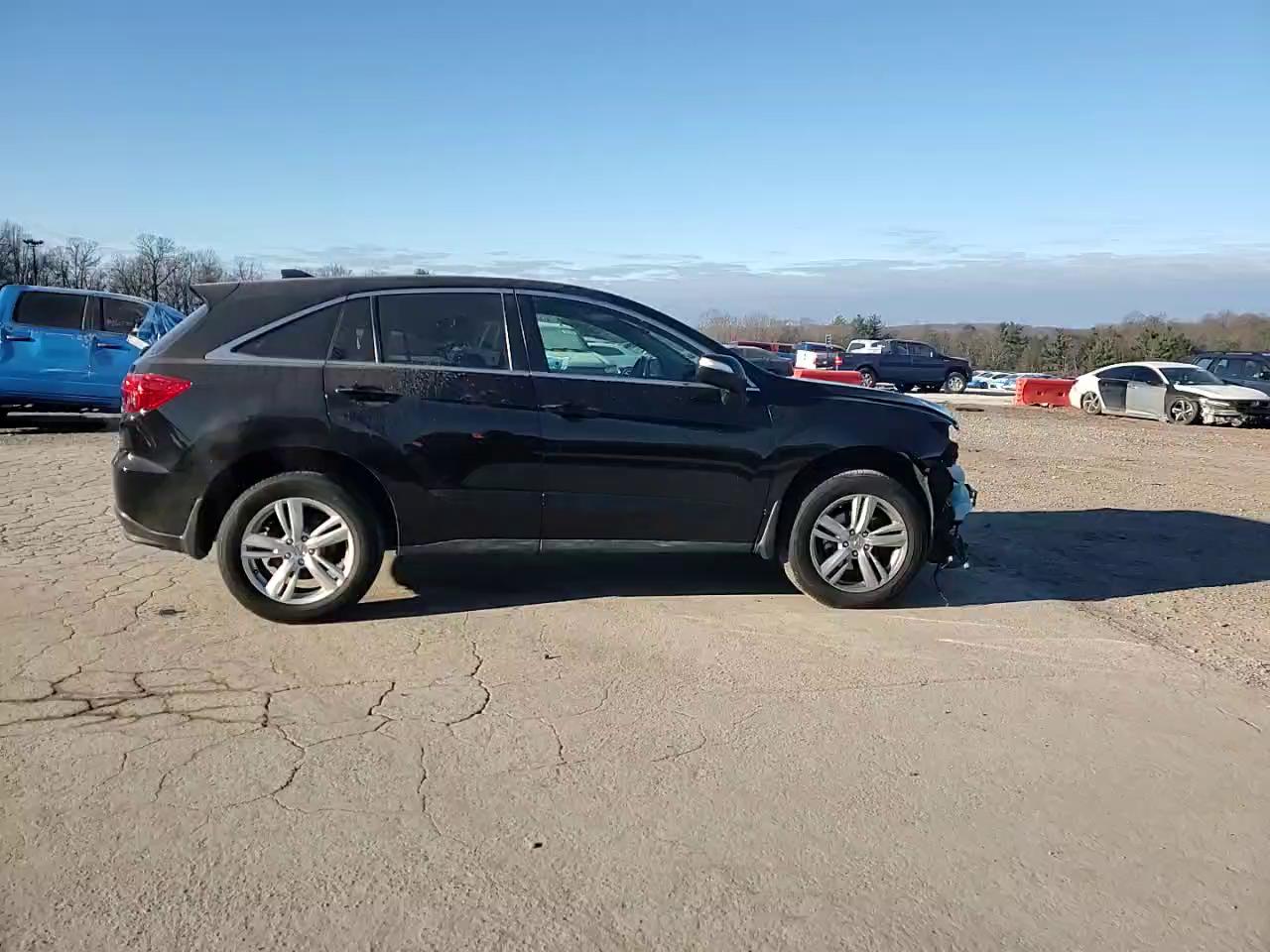 Фото: 5J8TB4H51FL028770