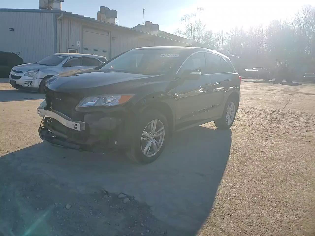 Фото: 5J8TB4H51FL028770