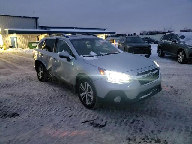 2018 Subaru Outback 2.5I Limited VIN: 4S4BSANC6J3353821 Lot: 94827655