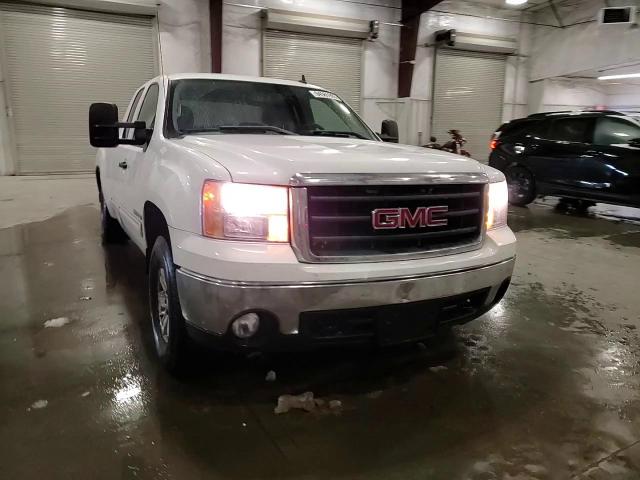 2008 GMC Sierra K1500 VIN: 1GTEK19028Z279435 Lot: 94565905
