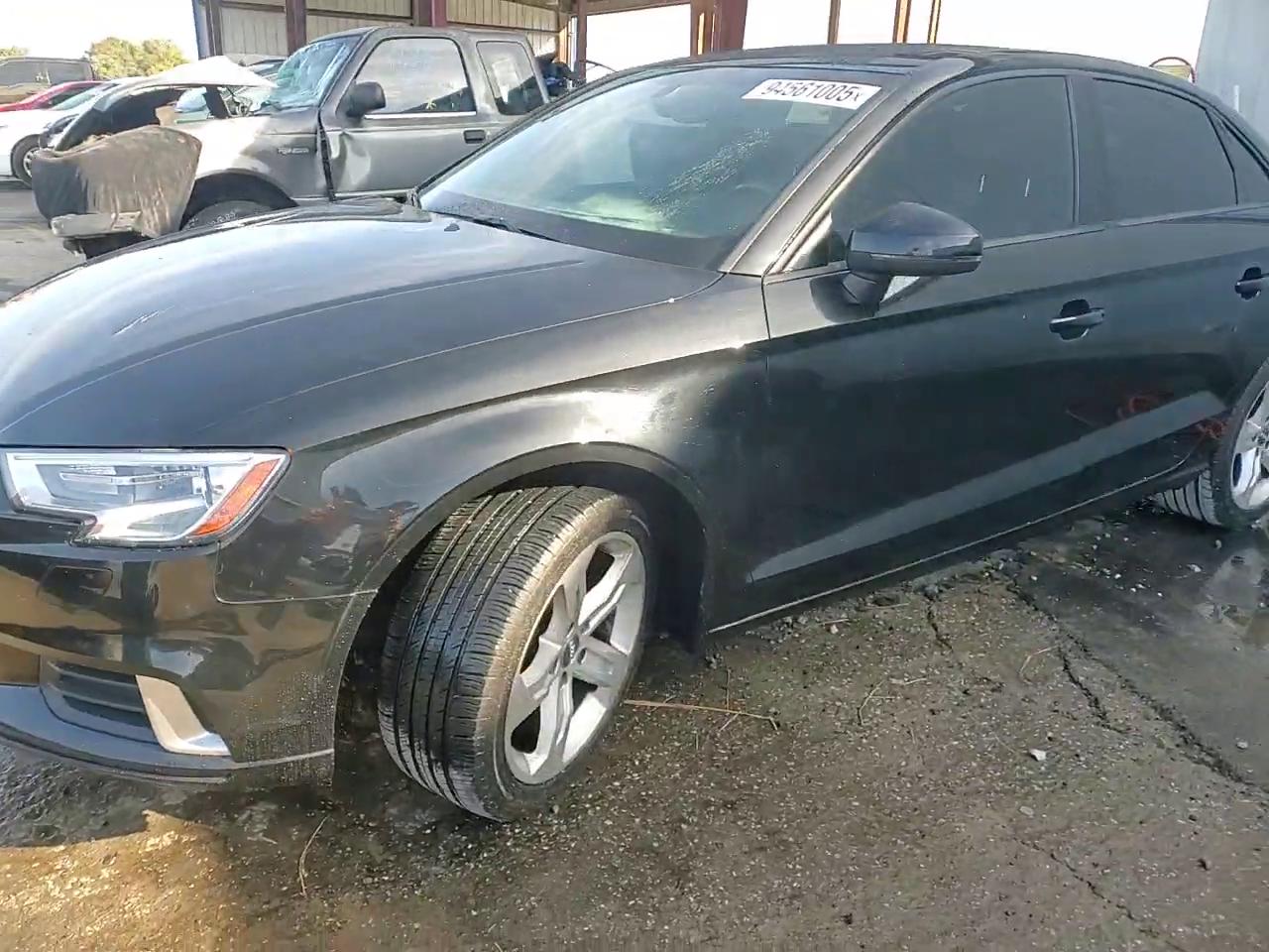 Фото: WAUB8GFF6J1043143