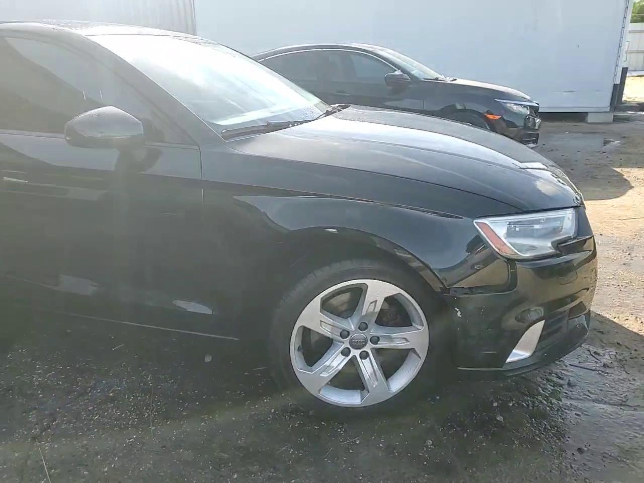 Фото: WAUB8GFF6J1043143