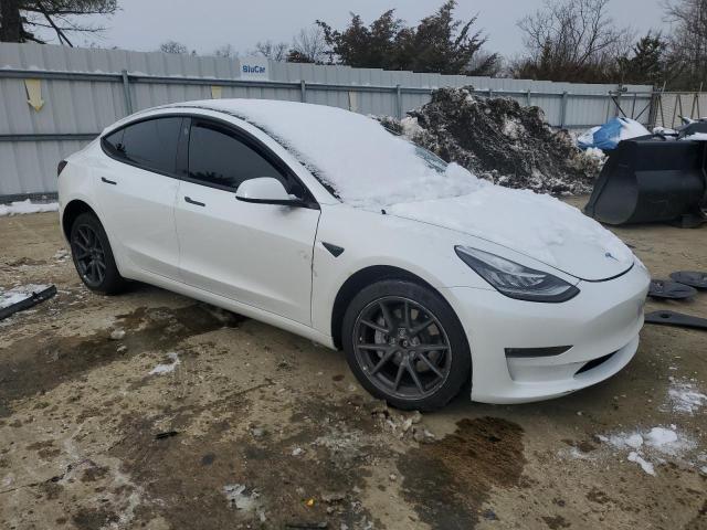 5YJ3E1EB5NF260143 Tesla MODEL 3
