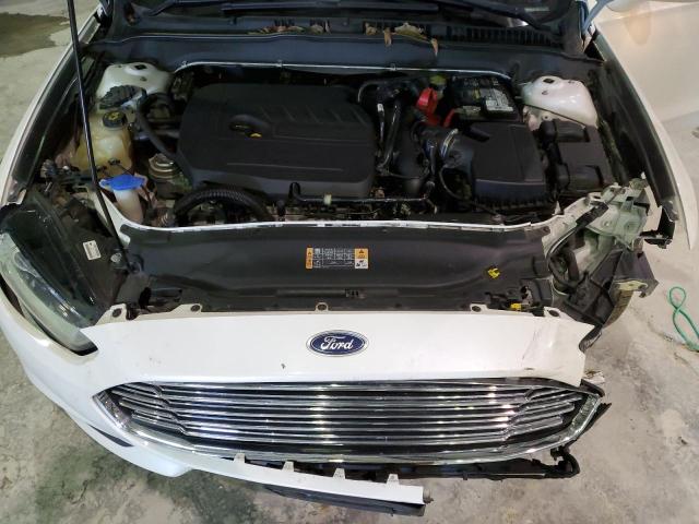 3FA6P0HD9FR180770 Ford FUSION SE