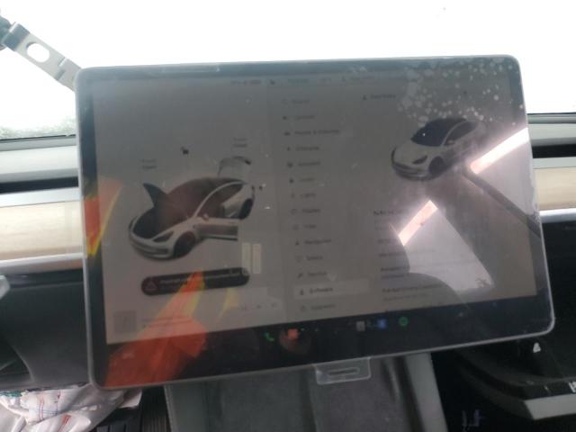 5YJ3E1EB5NF260143 Tesla MODEL 3