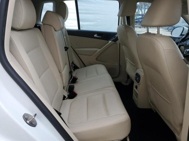 WVGAV7AX0GW604337 Volkswagen TIGUAN S