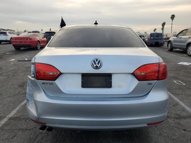 3VWD17AJ9EM224111 Volkswagen JETTA SE